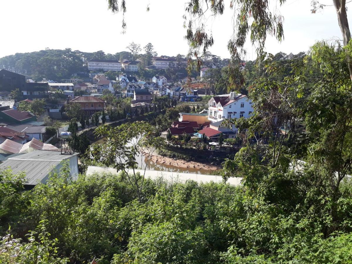 Caly Homestay Da Lat Esterno foto