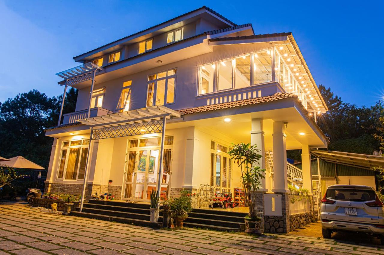 Caly Homestay Da Lat Esterno foto