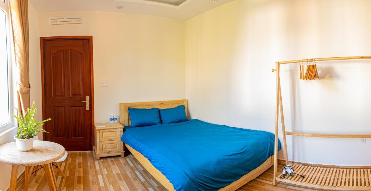 Caly Homestay Da Lat Esterno foto