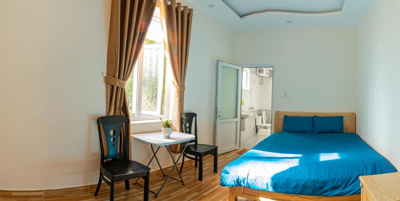 Caly Homestay Da Lat Esterno foto